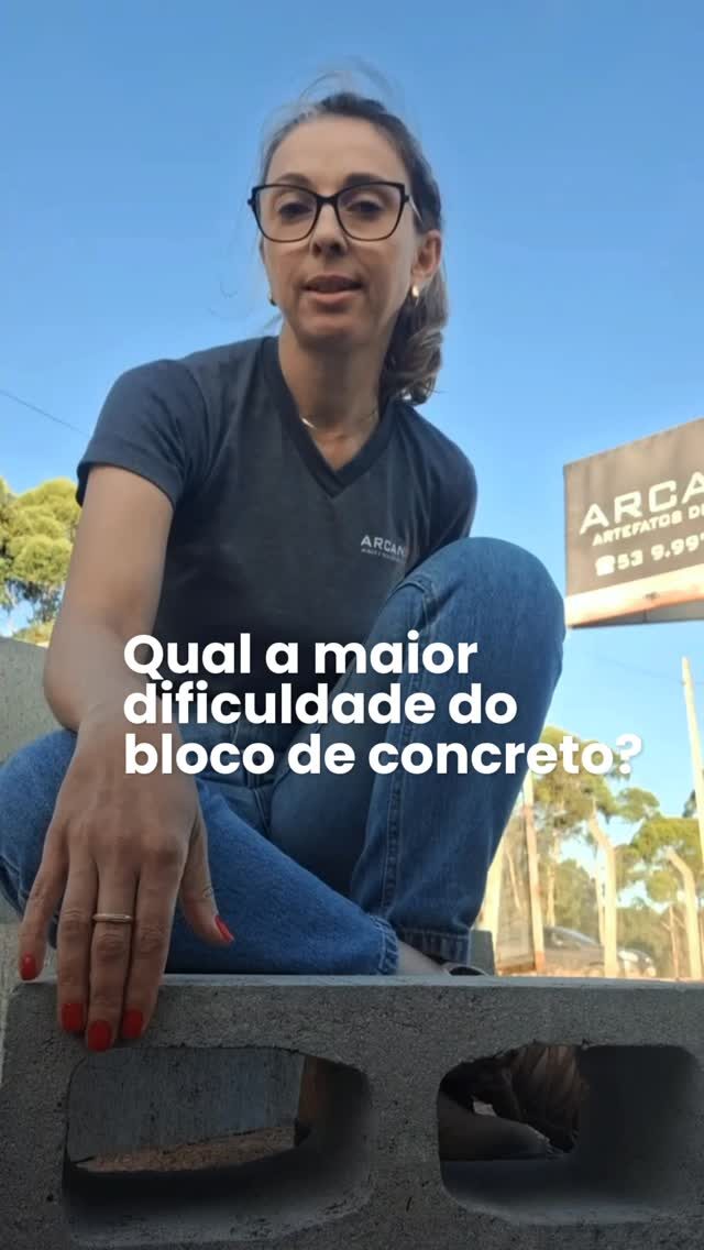 Instagram post from arcanpisoseblocos. This post is in position 2.